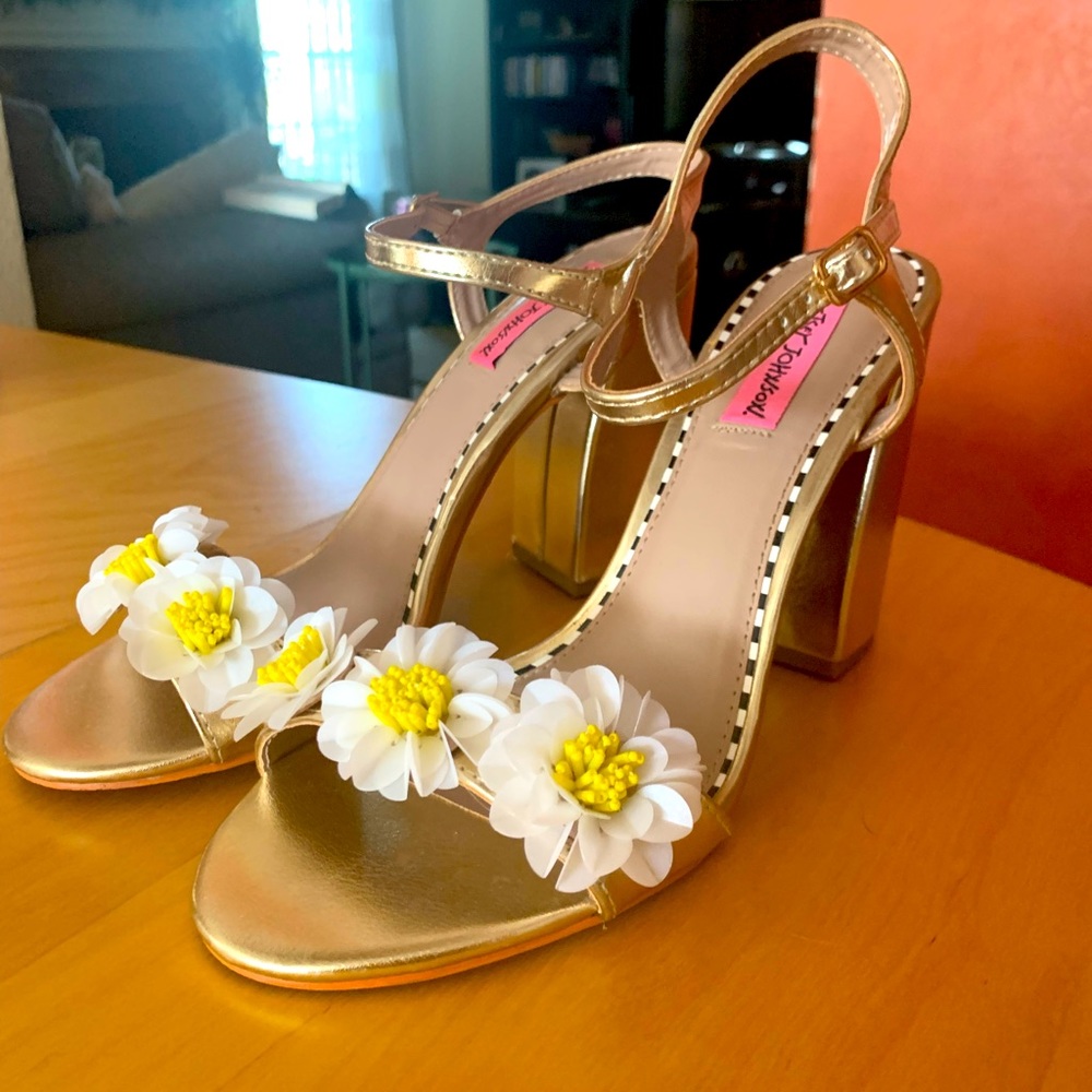 Betsey Johnson Daisy Heels